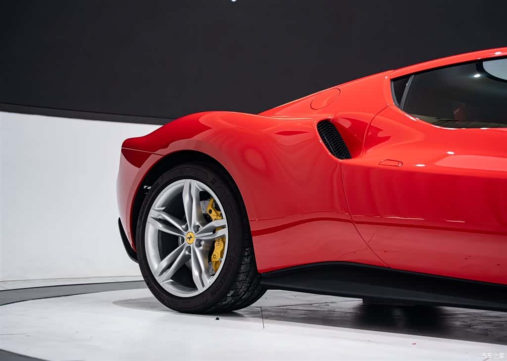 Ferrari 296, 2024 19