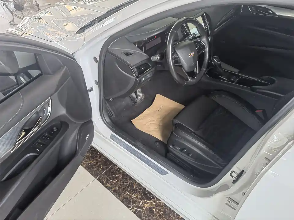 Cadillac ATS-L