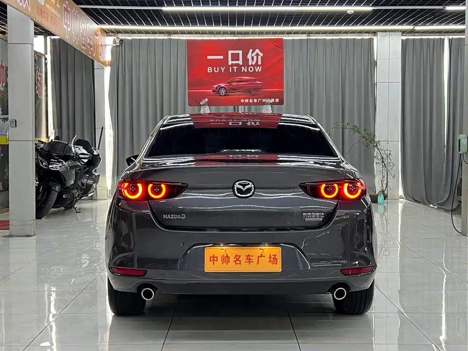 Mazda 3 Angkesaila