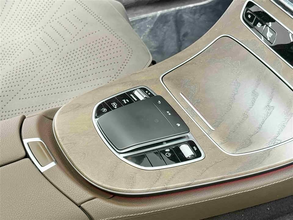 Mercedes-Benz E-class Mercedes-Benz E-class