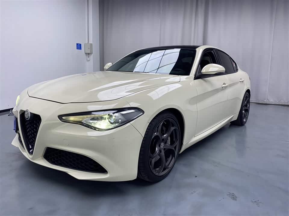 Alfa Romeo Giulia