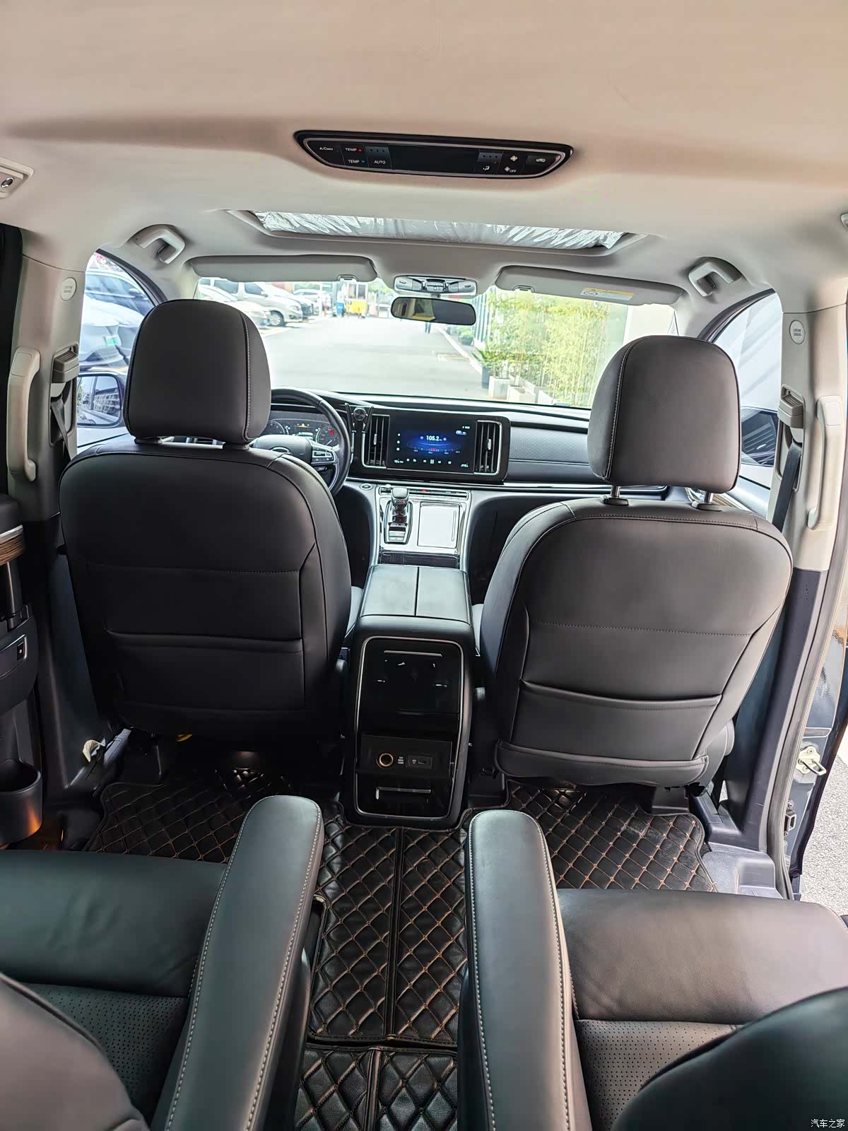 Trumpchi M8, 2022 33