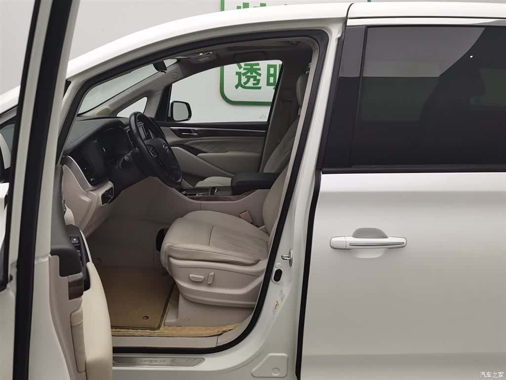 Trumpchi M8, 2018 10