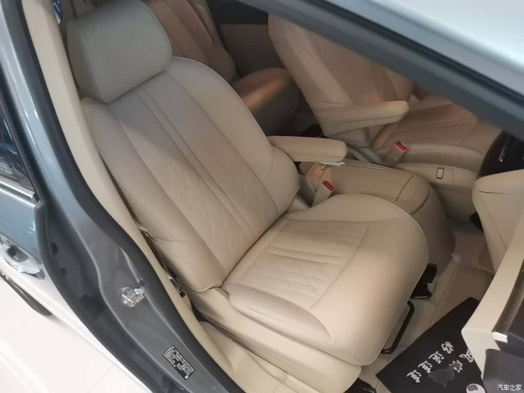 Buick GL8, 2025 25