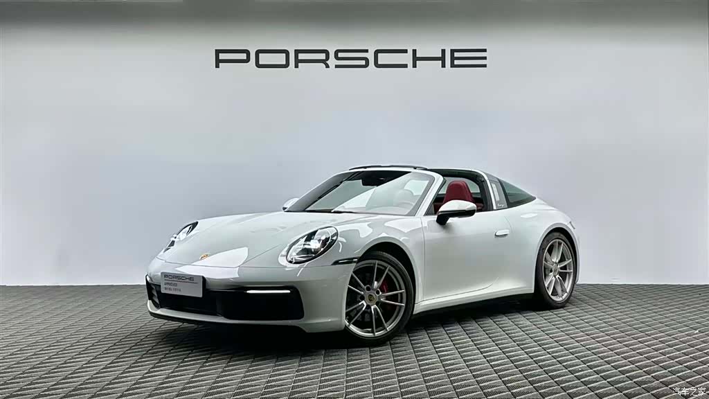 Porsche 911, 2022 1