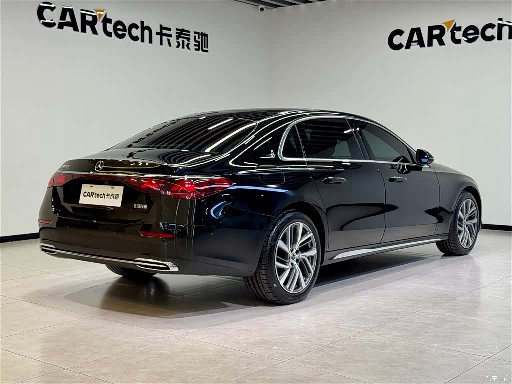 Mercedes-Benz E-Class, 2024 3