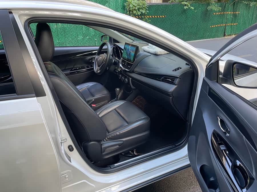 Toyota YARiS L 2022, фото 15