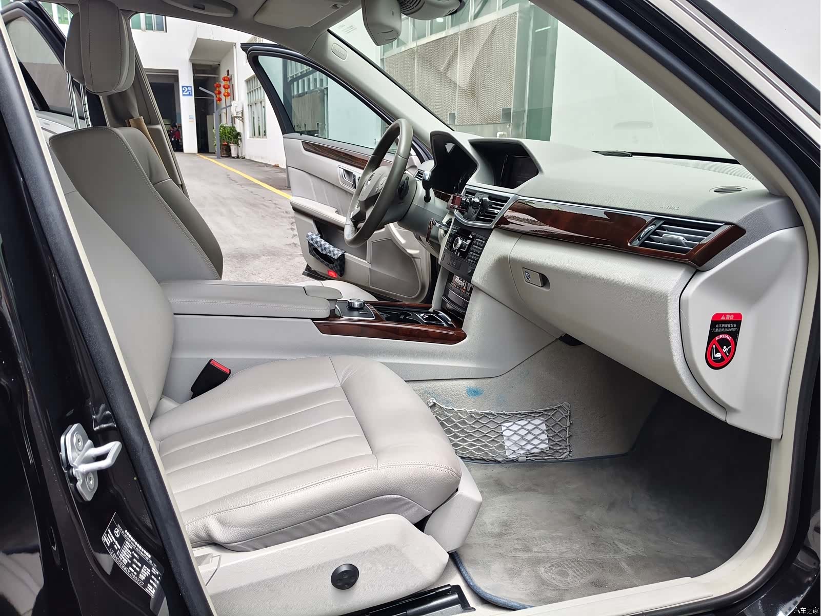 Mercedes-Benz E-Class, 2013 6