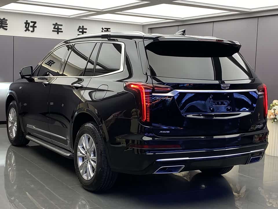 Cadillac XT6