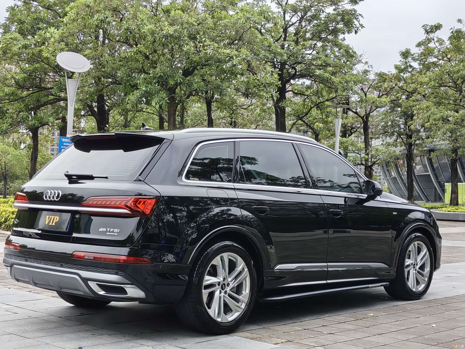 Audi Q7, 2024 все фото