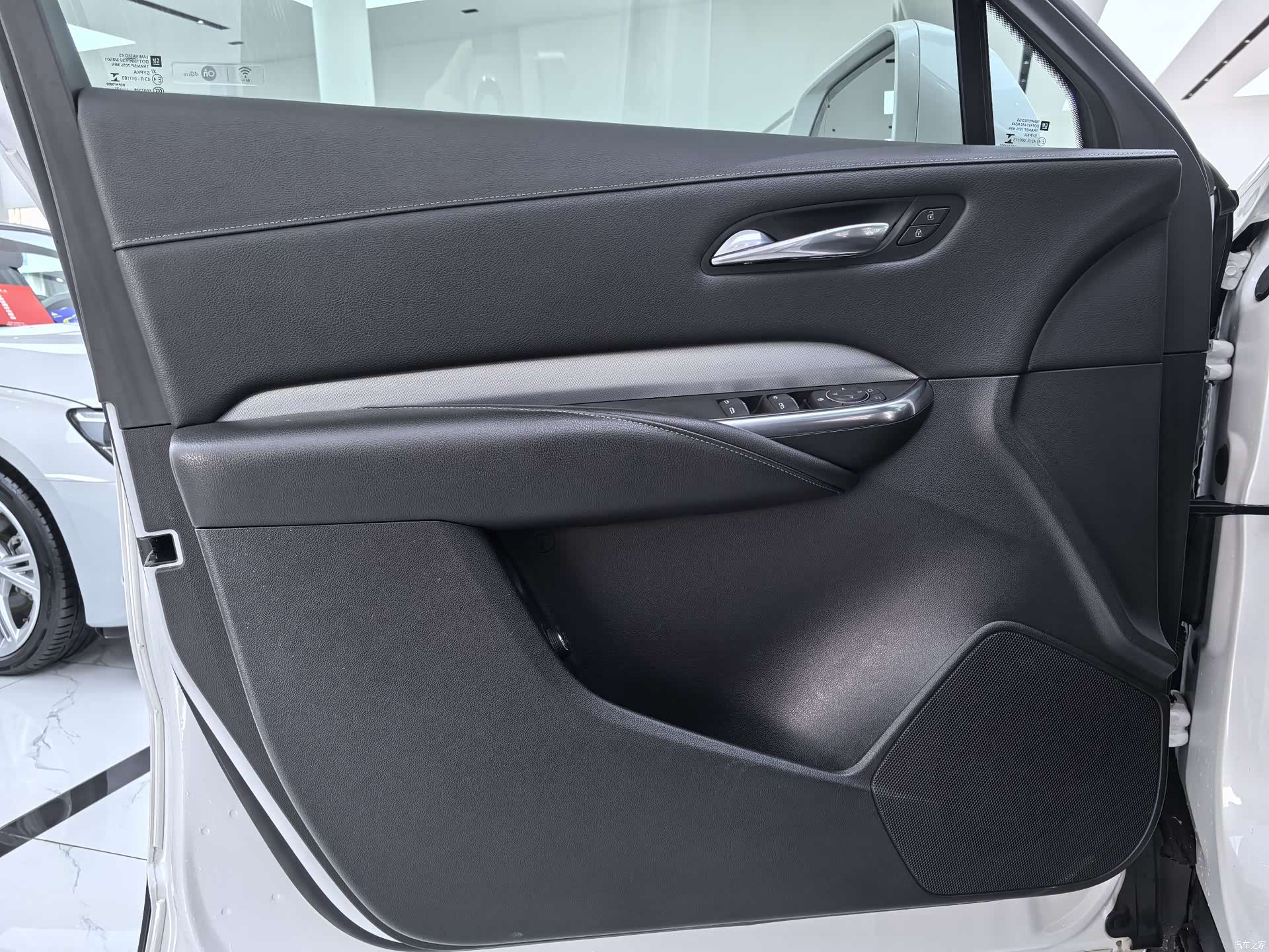 Cadillac XT4, 2021 4
