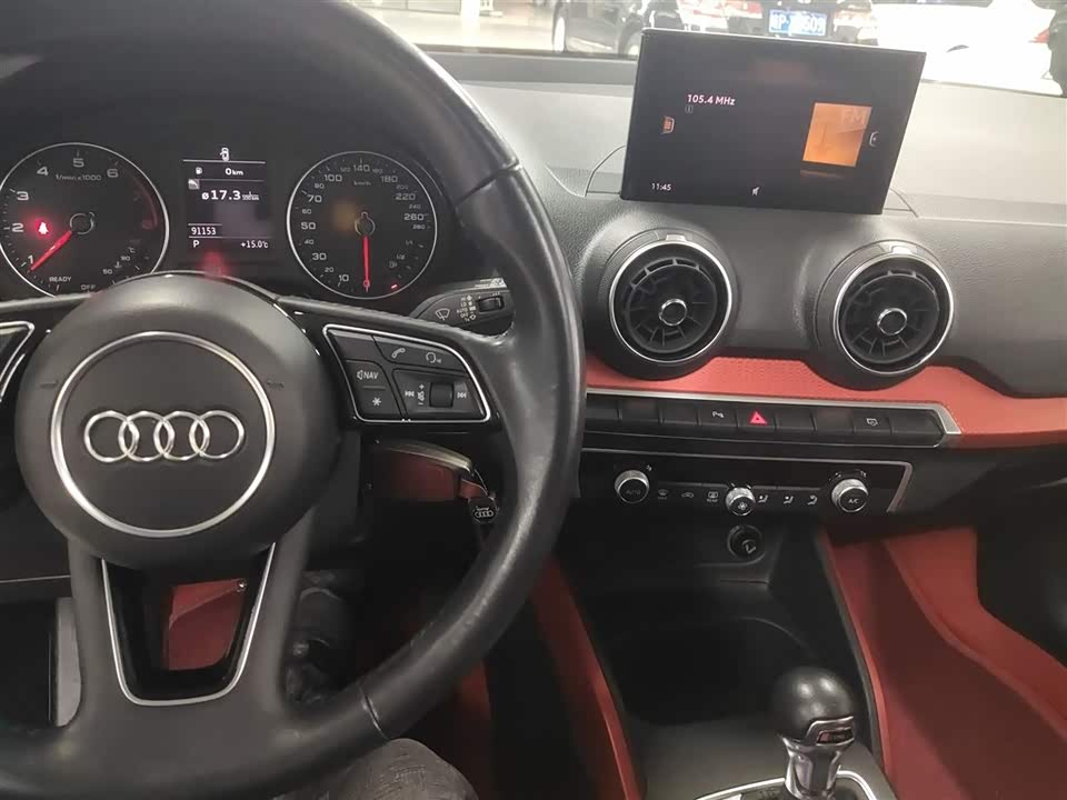Audi Q2L