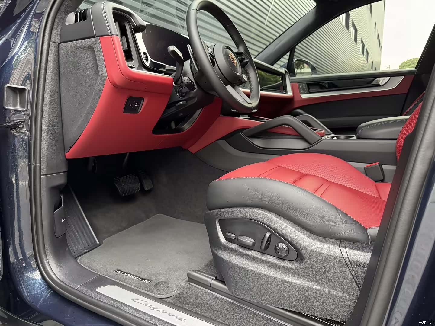 Porsche Cayenne, 2024 10