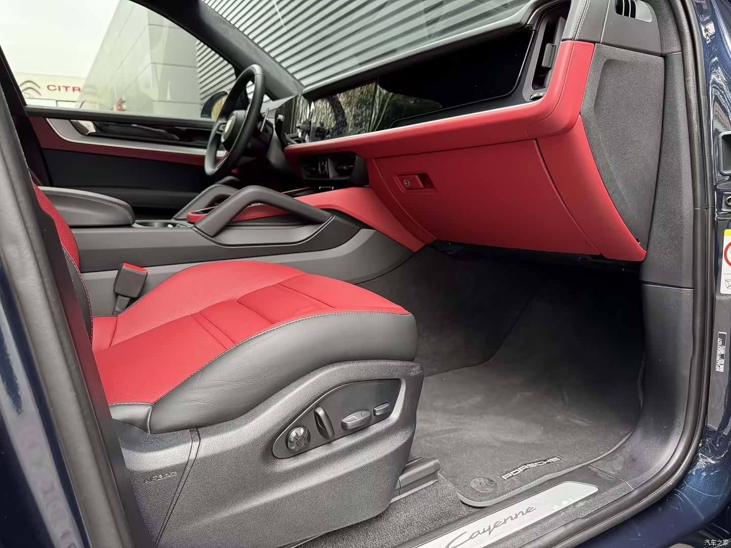 Porsche Cayenne, 2024 12