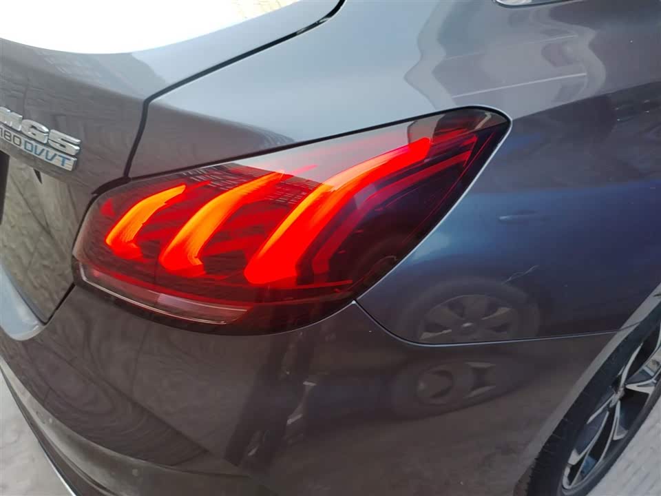 MG MG5