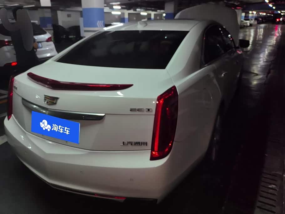 Cadillac XTS