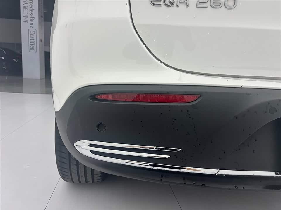 Mercedes-Benz EQA Mercedes-Benz EQA
