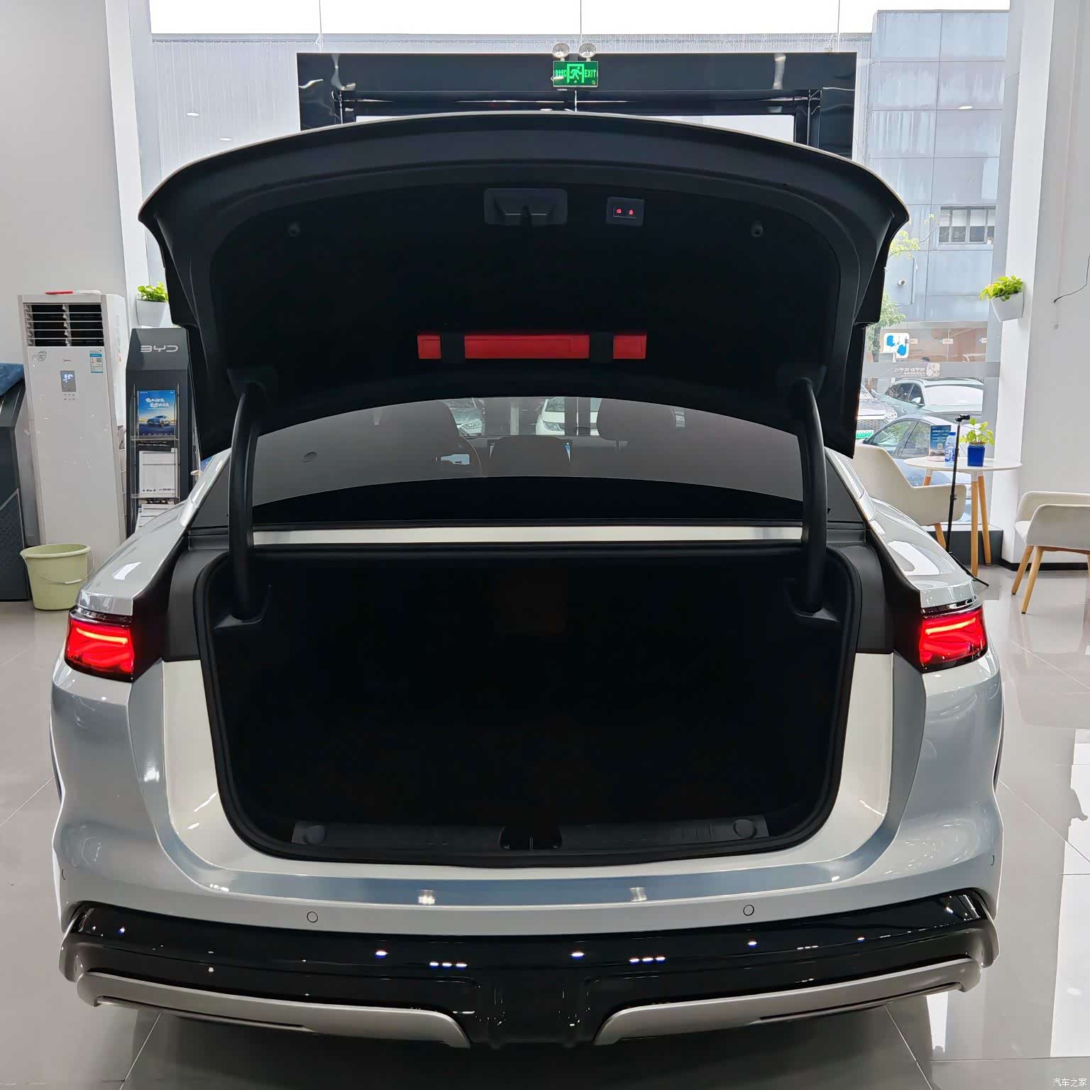 BYD Han, 2025 14