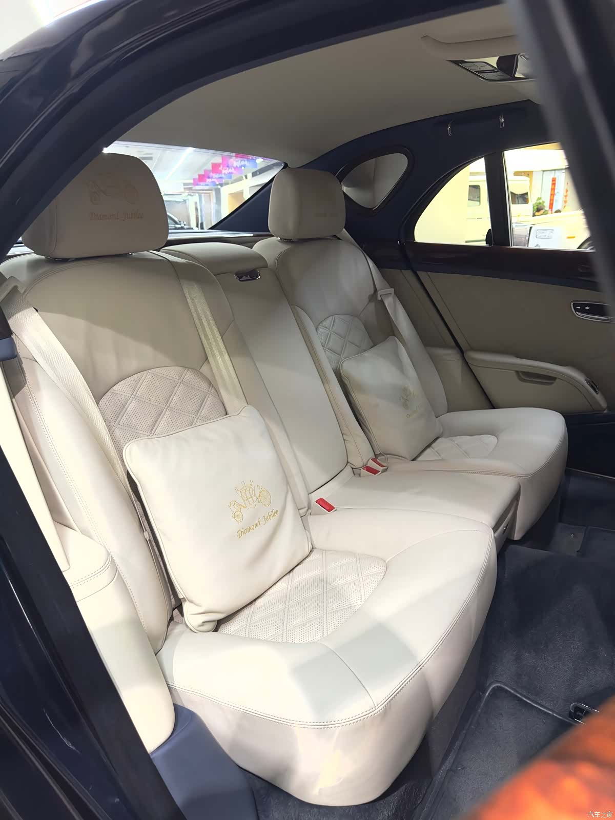 Bentley Mulsanne, 2012 16