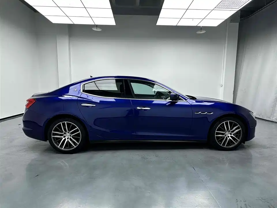 Maserati Ghibli Maserati Ghibli