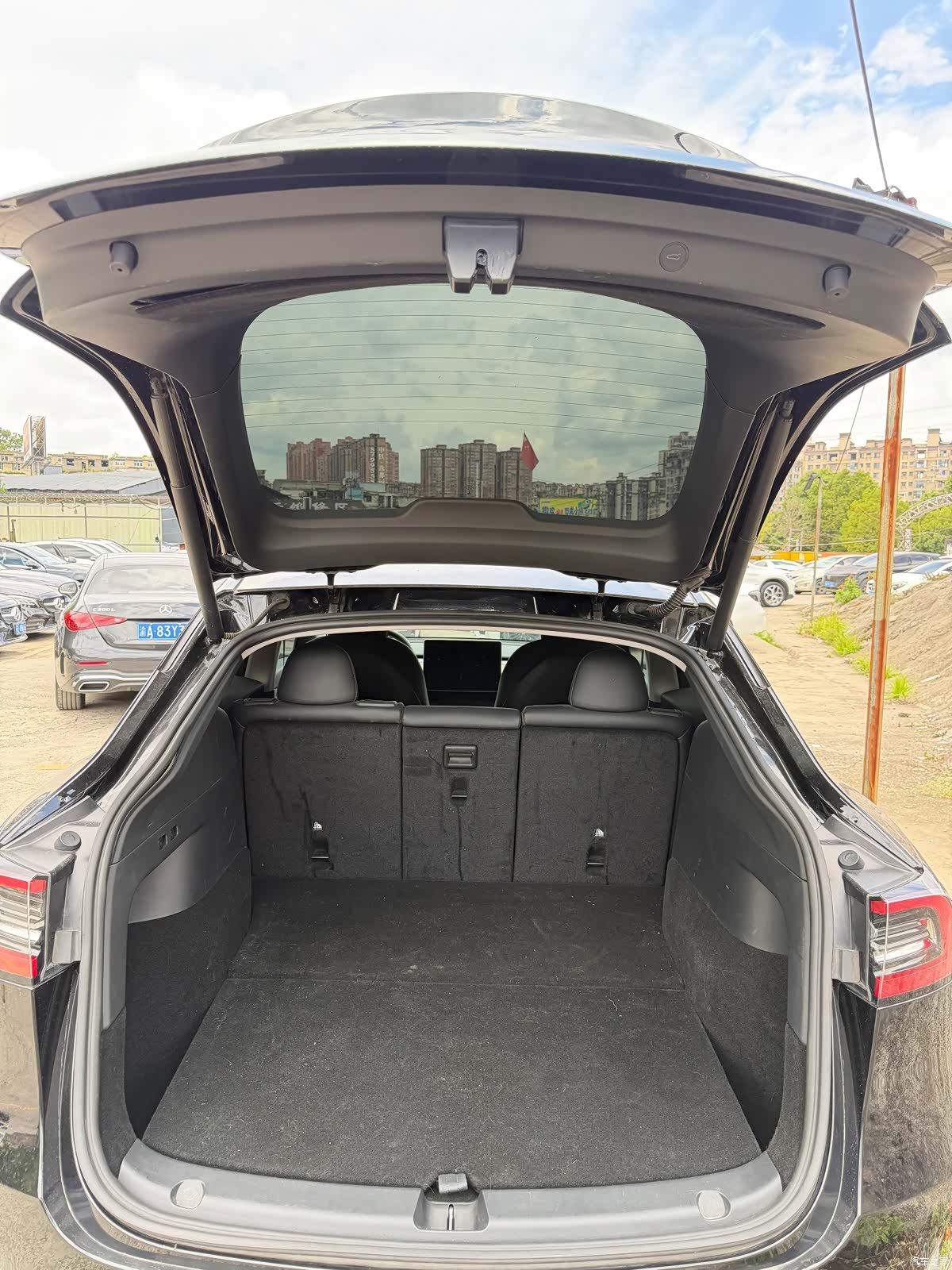 Tesla Model Y, 2022 10