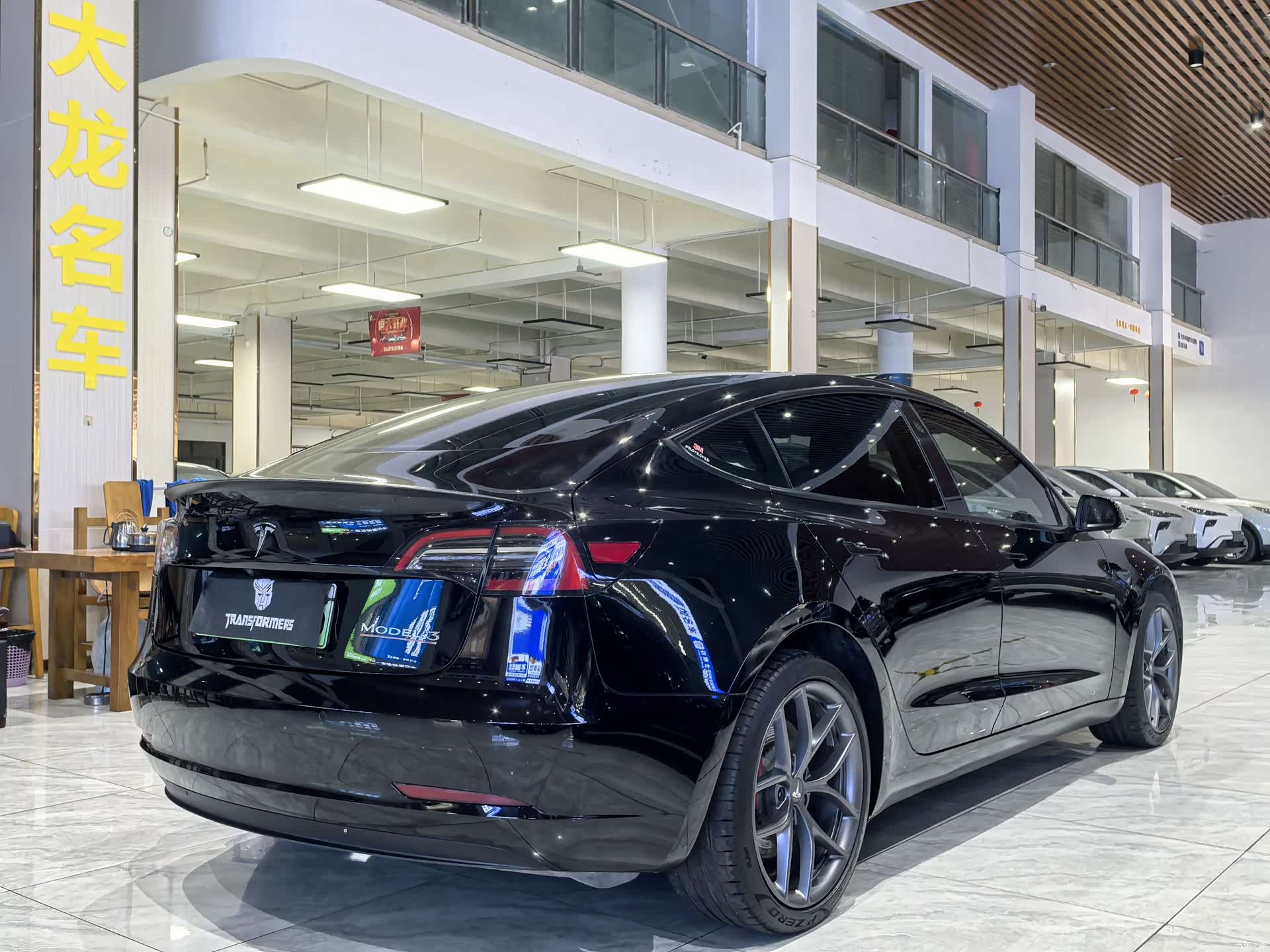 Tesla Model 3, 2021 4