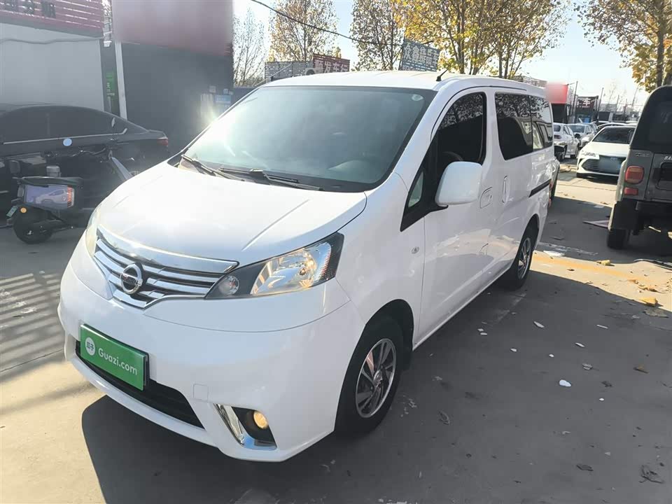 Nissan NV200