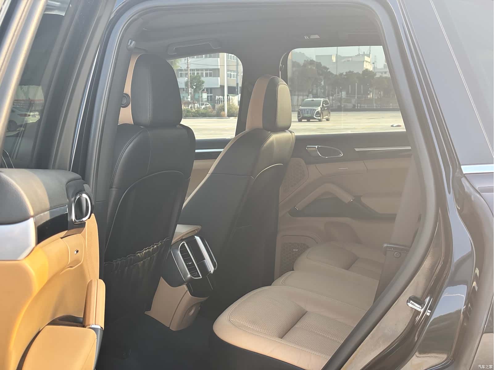 Porsche Cayenne, 2016 11