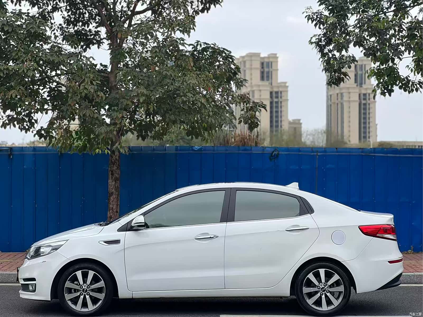 Kia K2, 2015 7