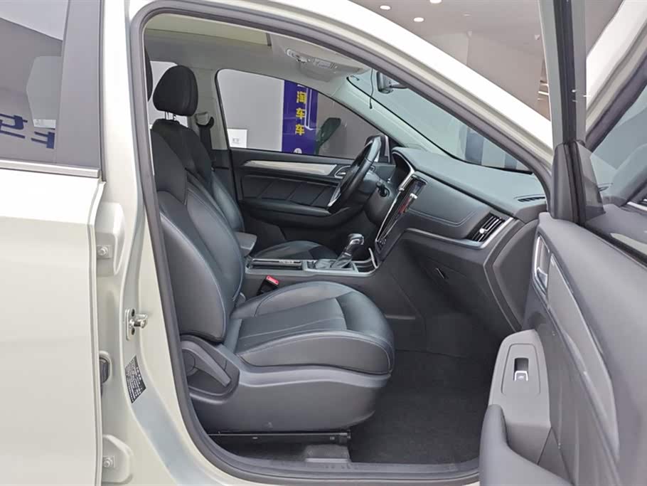 Roewe RX5 Roewe RX5