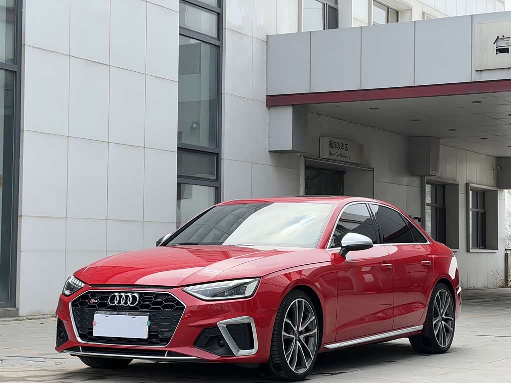 Audi S4