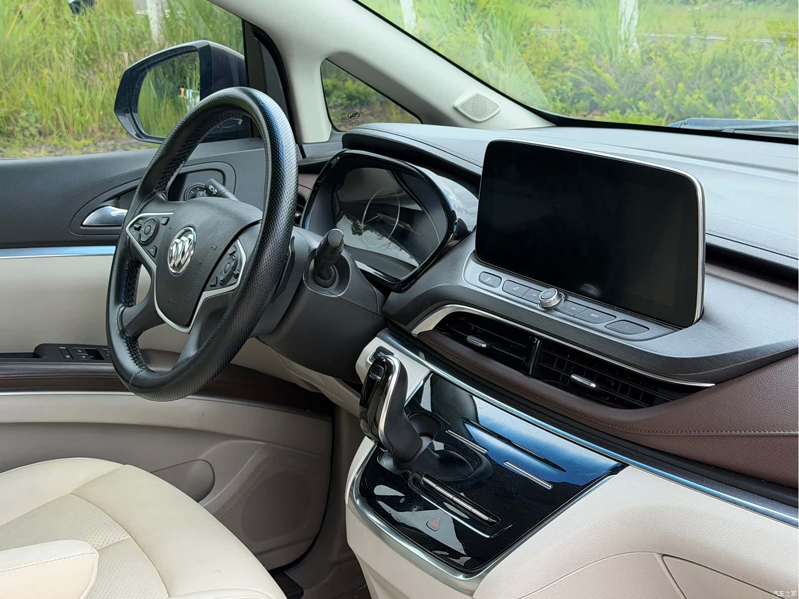 Buick GL8, 2023 11