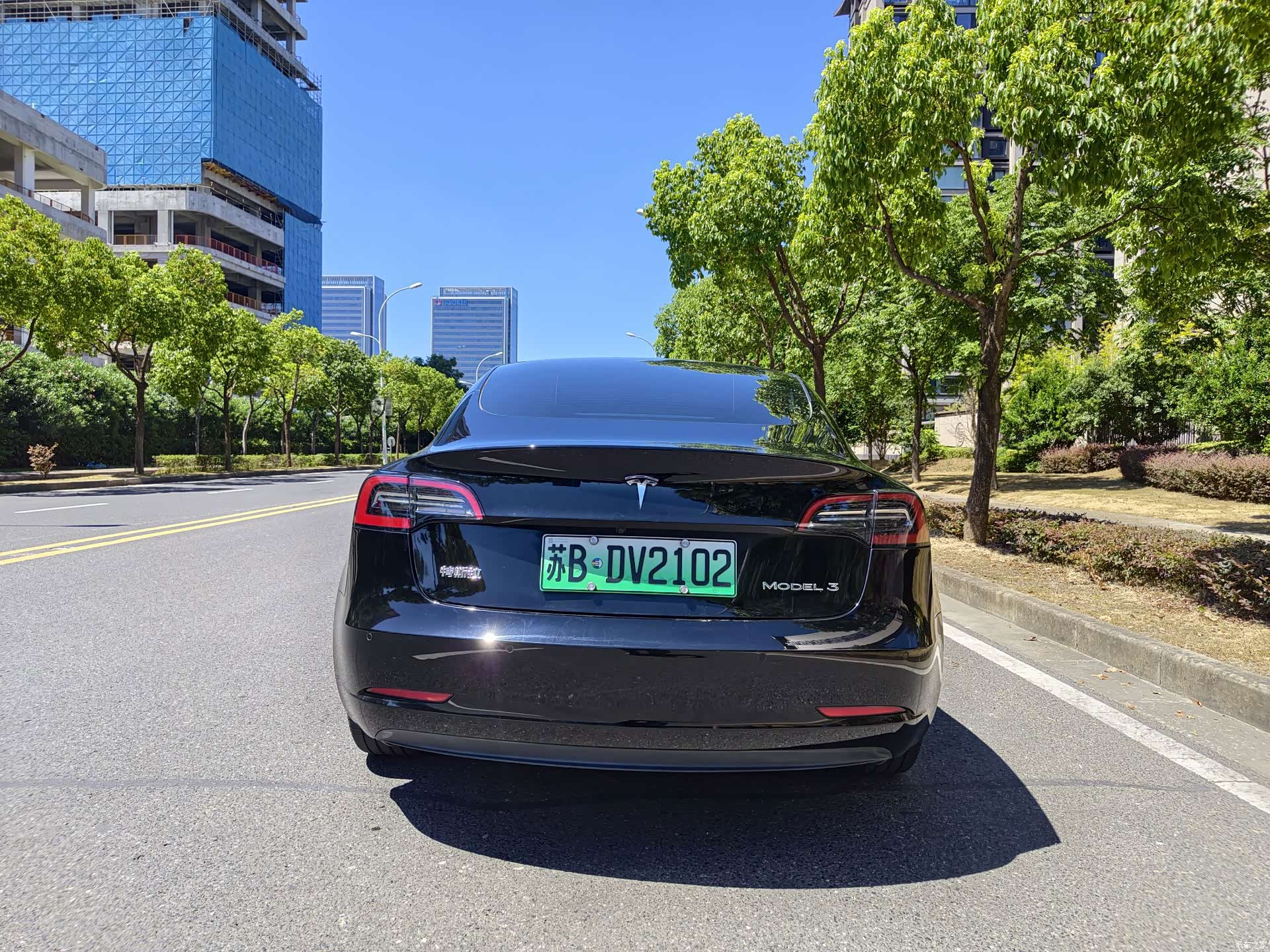 Tesla Model 3, 2023 4