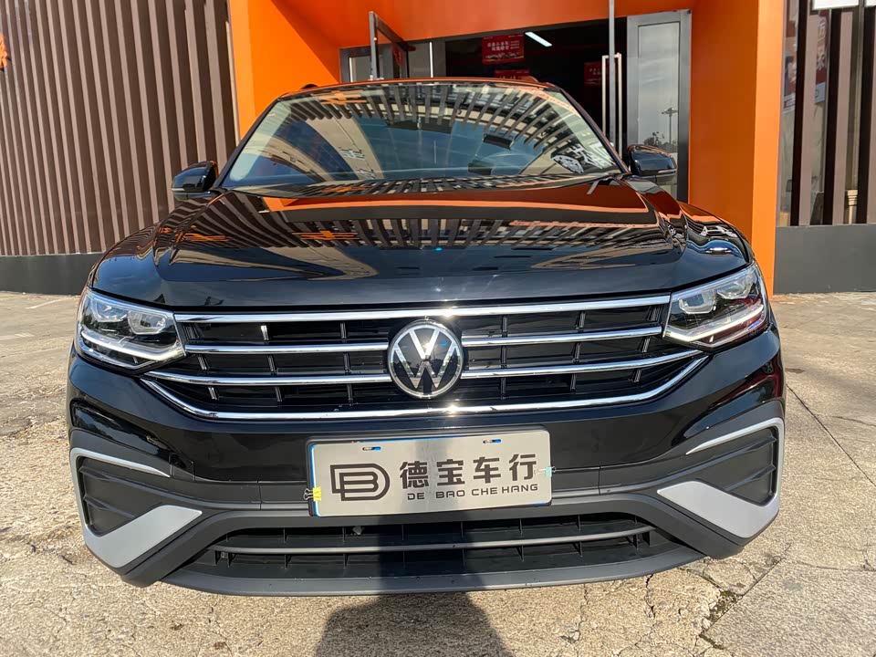 Volkswagen Tiguan L