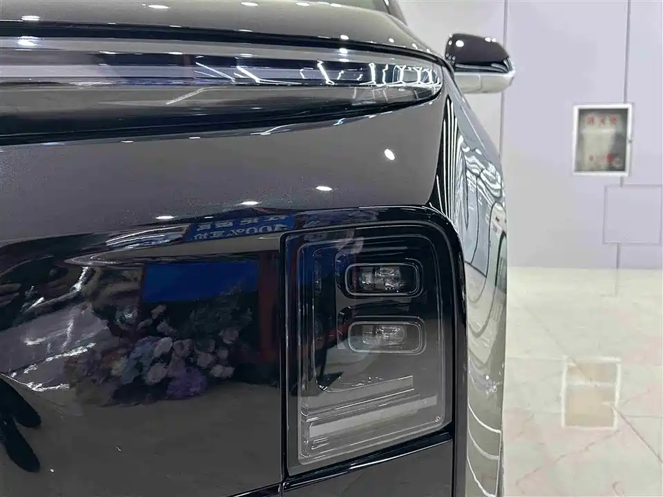 Li Auto Ideal L6