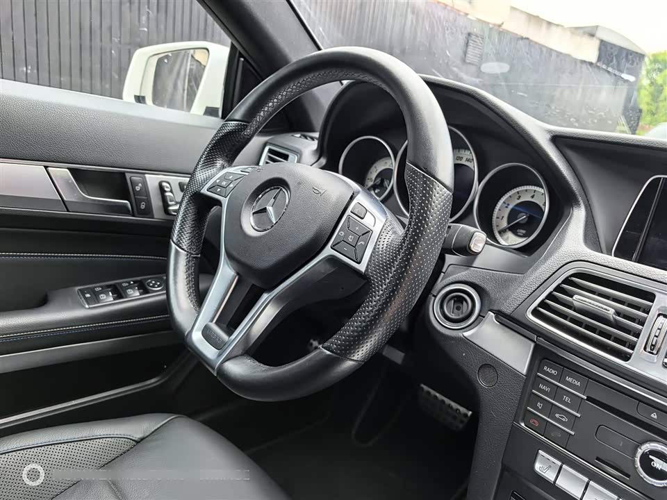 Mercedes-Benz E-class Mercedes-Benz E-class