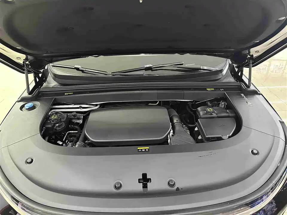 Li Auto Ideal L6
