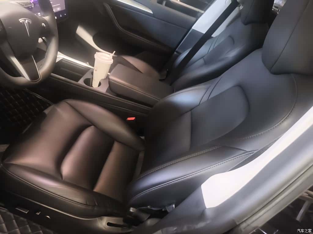 Tesla Model Y, 2023 15