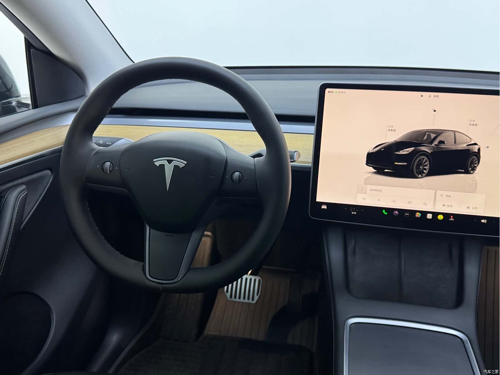 Tesla Model Y, 2022 11