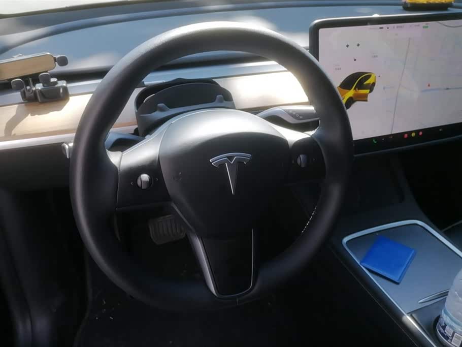 Tesla Model Y Tesla Model Y