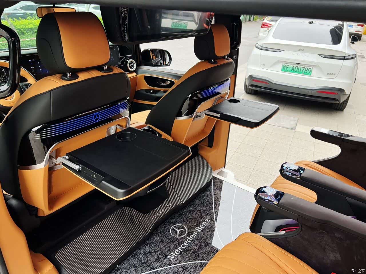 Mercedes-Benz 7, 2021 9