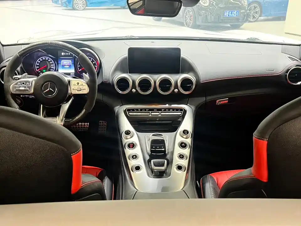 Mercedes-Benz AMG GT Mercedes-Benz AMG GT