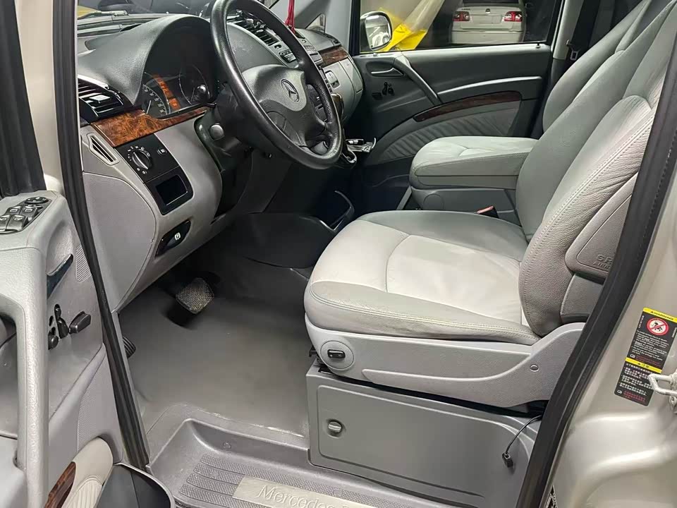 Mercedes-Benz Viano