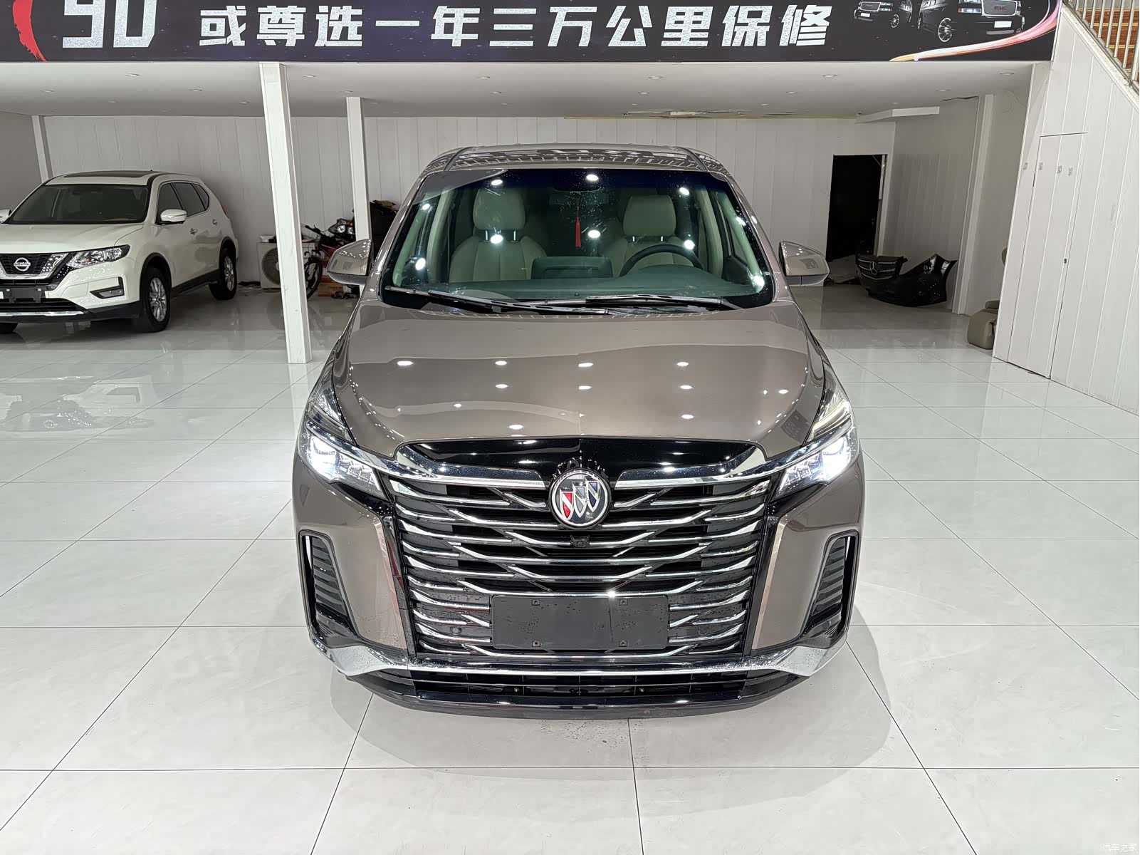Buick GL8, 2022 2