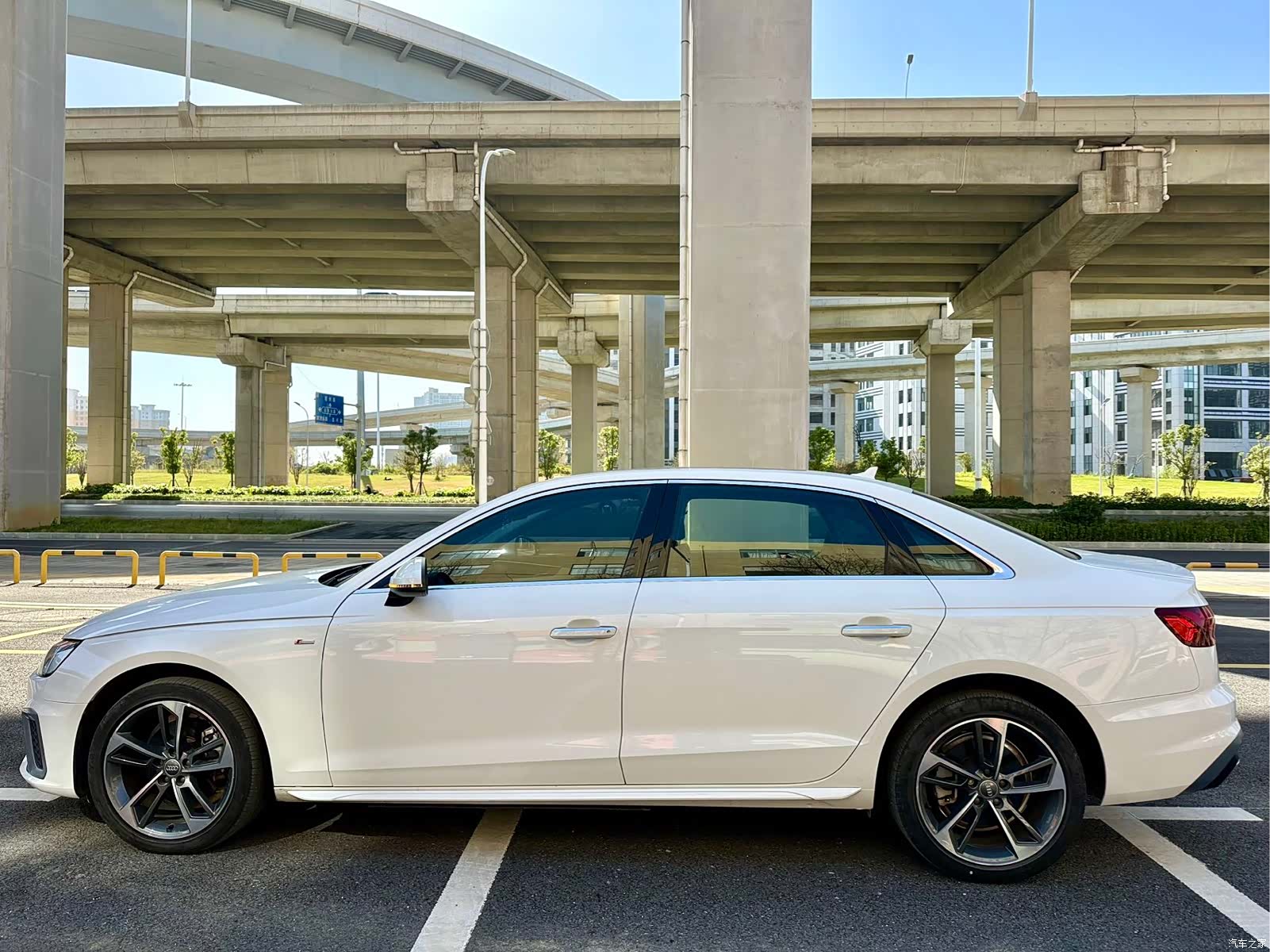 Audi A4L, 2021 4