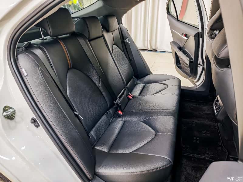 Toyota Camry, 2023 19
