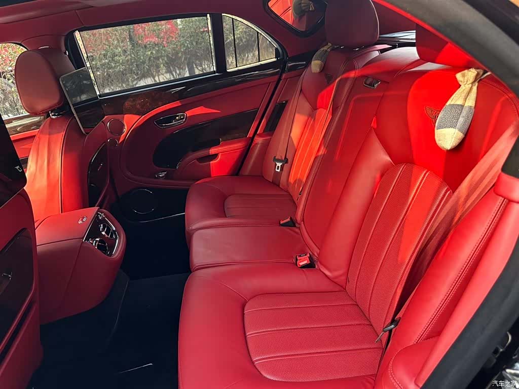 Bentley Mulsanne, 2013 10