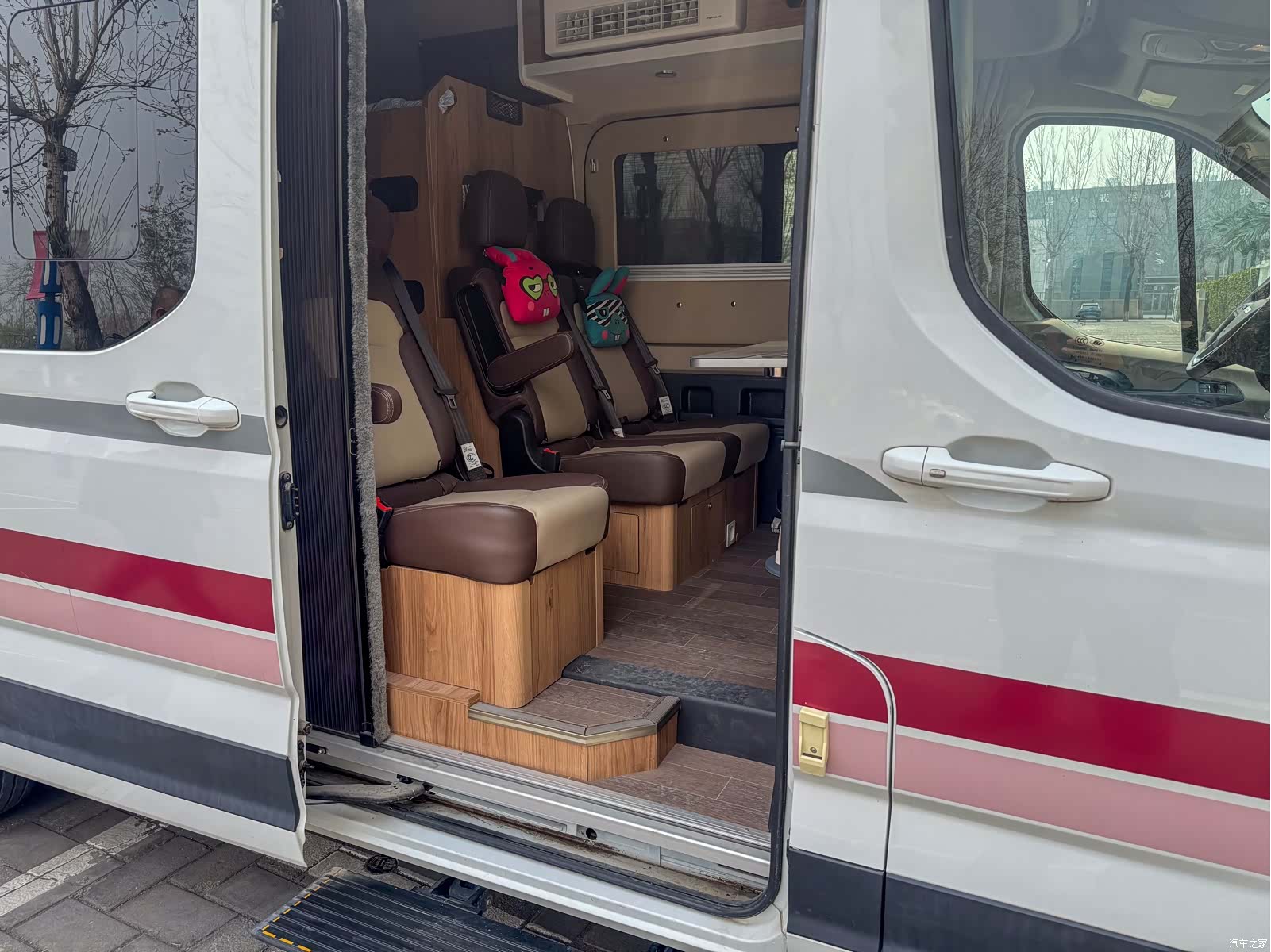Maxus V90, 2021 21