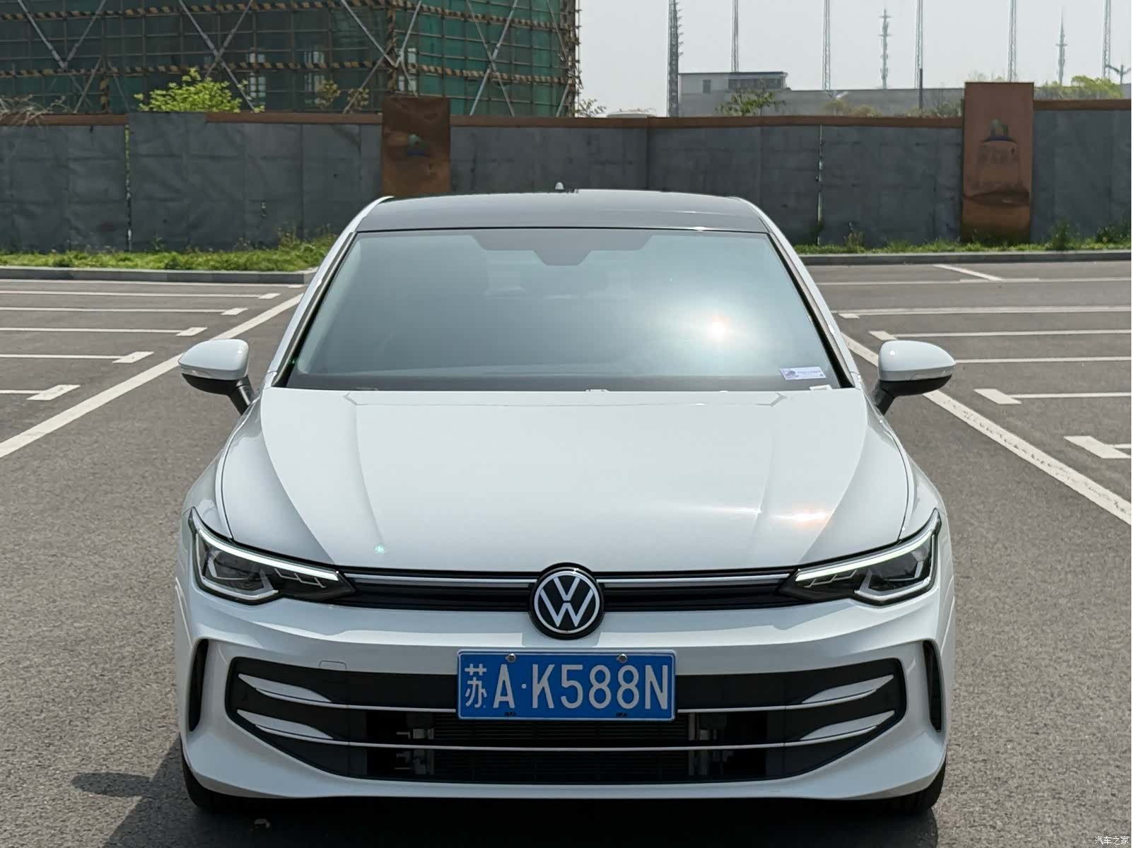 Volkswagen Golf, 2025 2