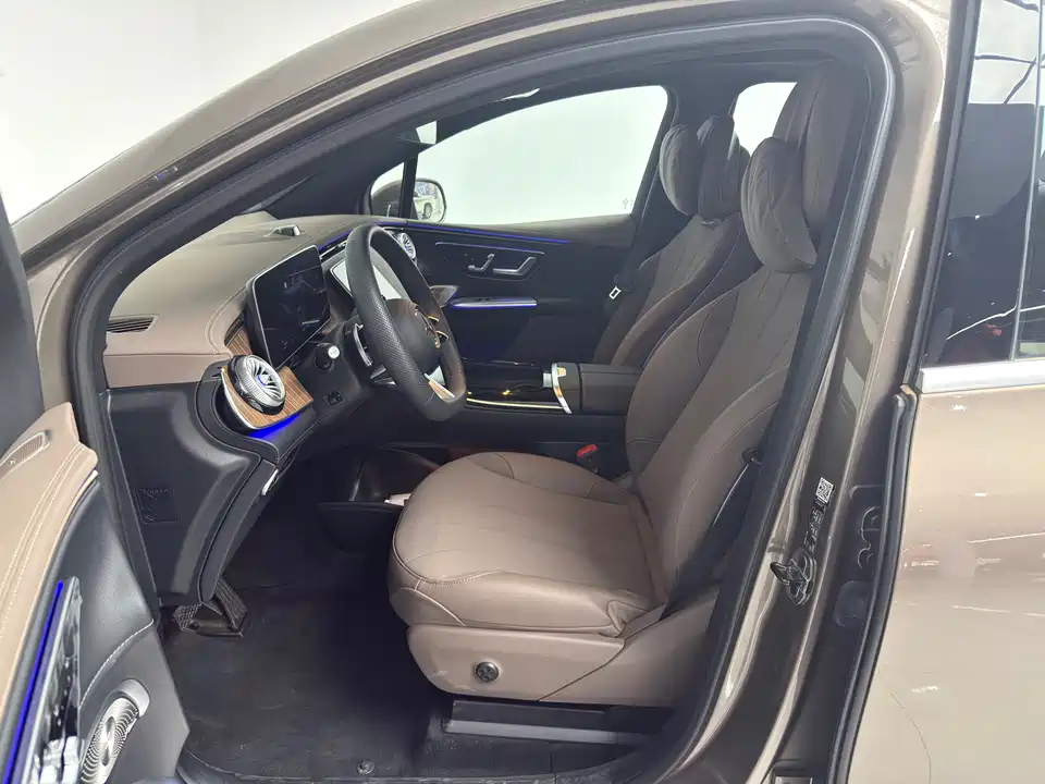 Mercedes-Benz EQE SUV